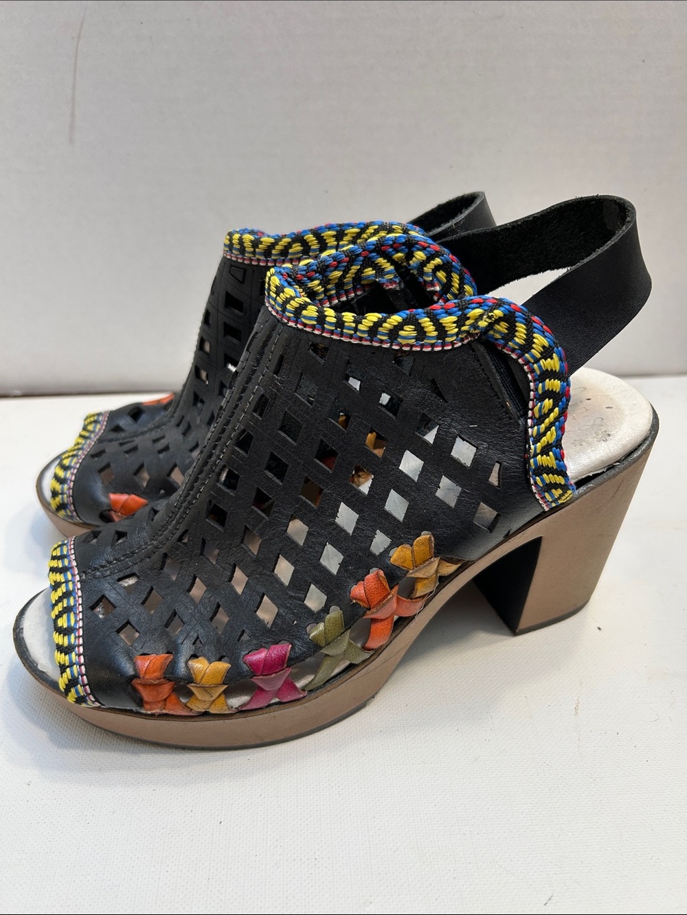 Black Leather Cutout Slingback Heels with Multicolor Trim